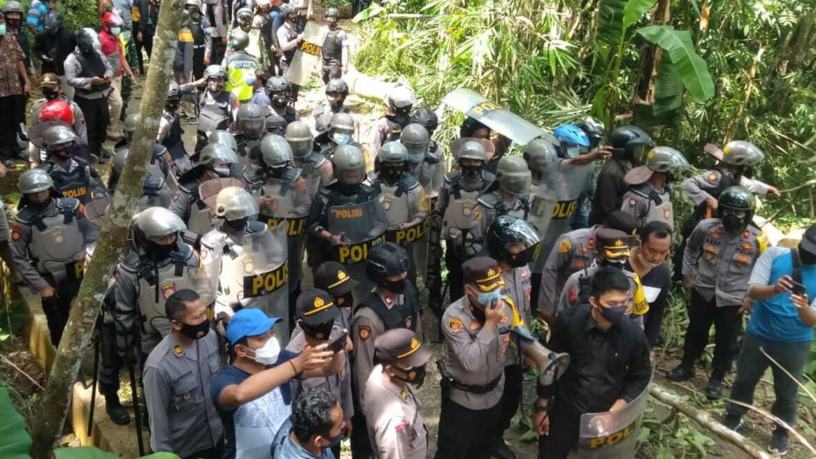 Kekerasan Berulang Terhadap Warga Wadas adalah Bentuk Kegagalan Negara dalam Memenuhi Hak Dasar Warga Negara