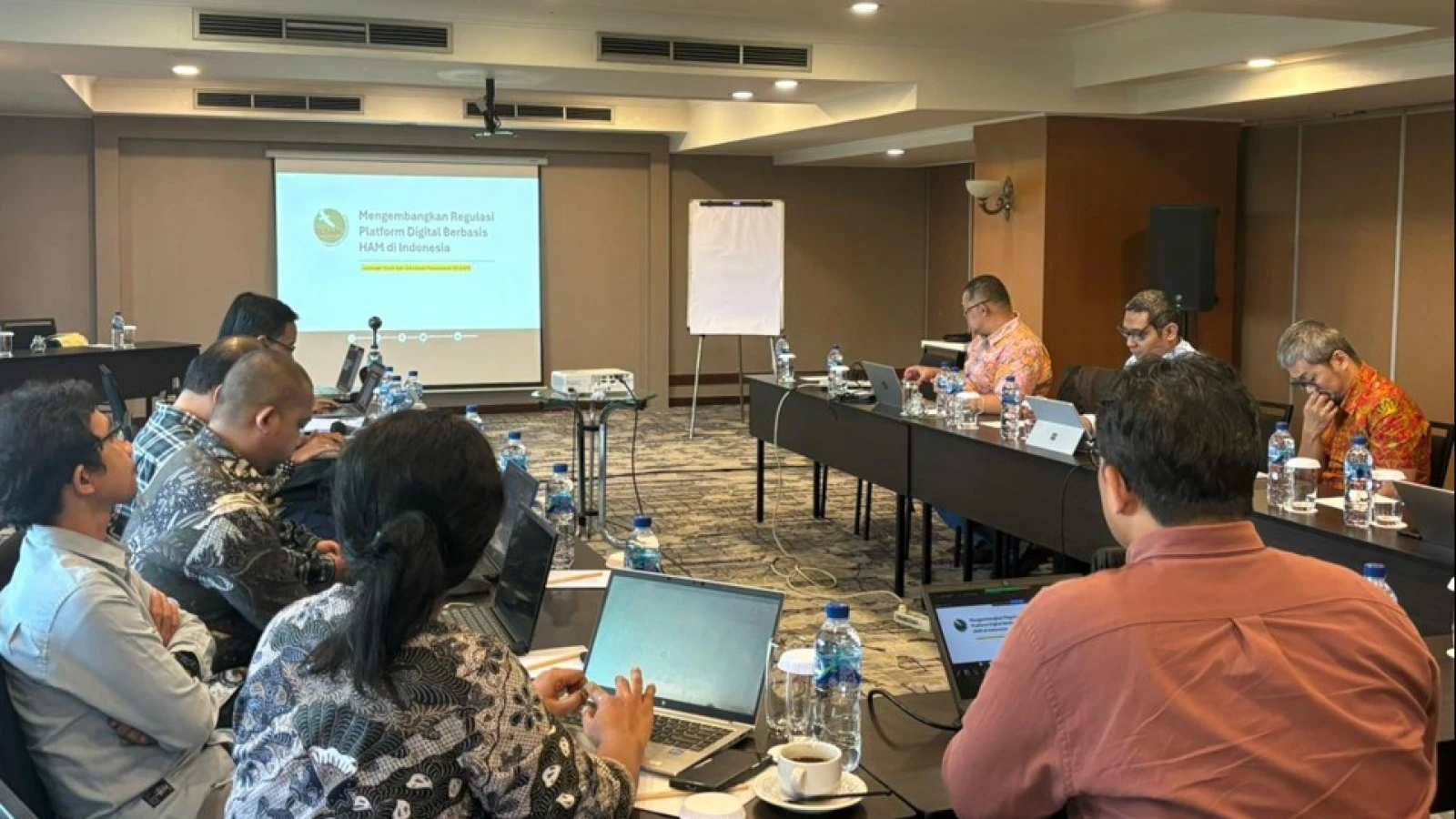 Mengembangkan Regulasi Platform Digital Berkonteks Indonesia