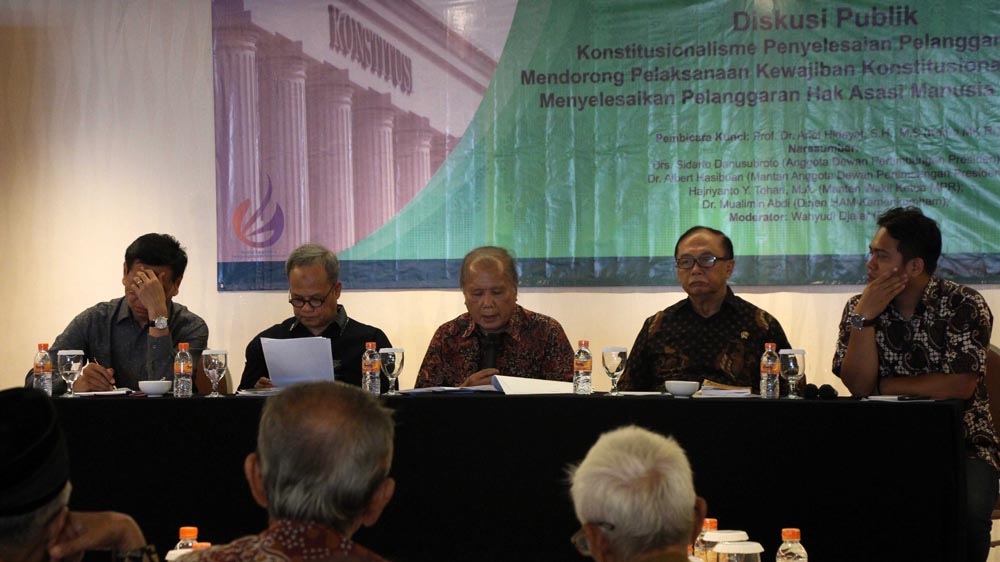 Konstitusionalisme Penyelesaian Pelanggaran HAM Masa Lalu : Jalan Indonesia Tidak Tunggal