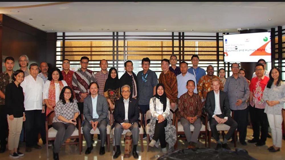 Together Support The Efforts Of Doing Business With Respect For Human Rights