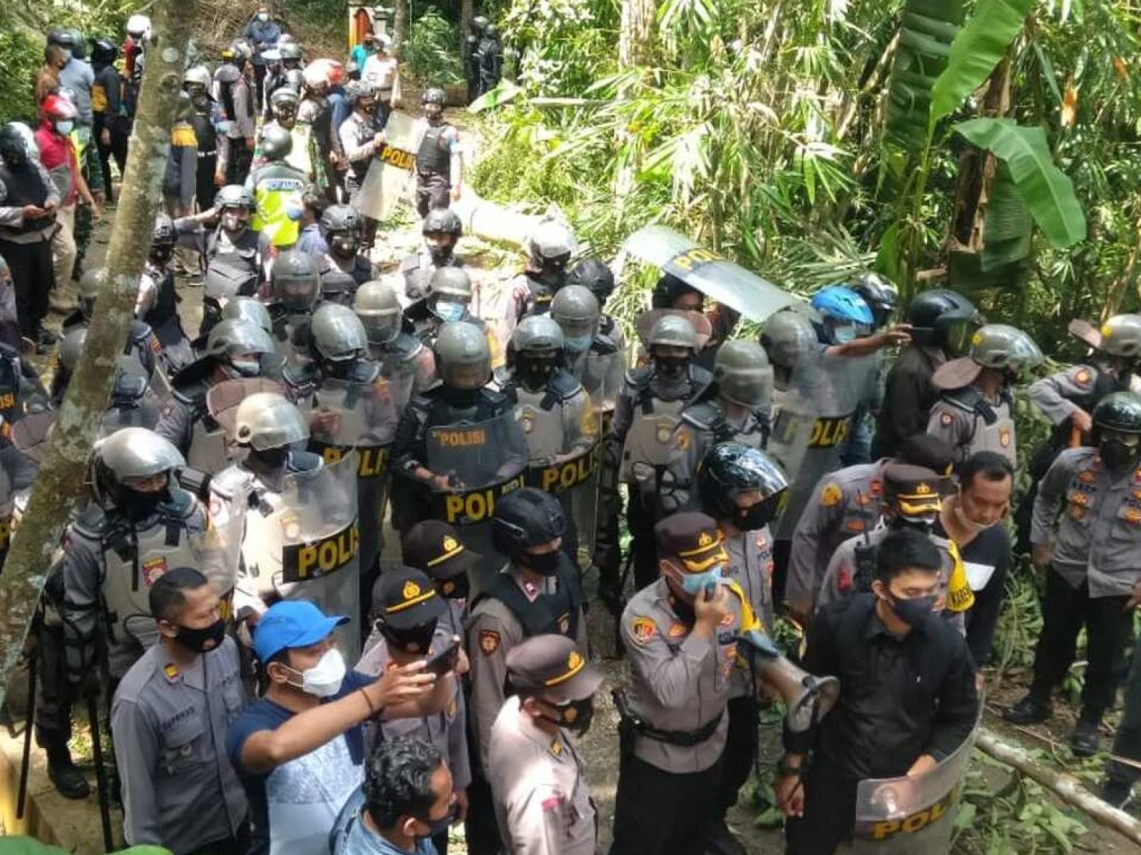 Kekerasan Berulang Terhadap Warga Wadas adalah Bentuk Kegagalan Negara dalam Memenuhi Hak Dasar Warga Negara