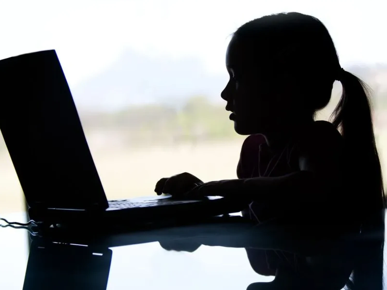 Pentingnya Mengintegrasikan Perspektif Anak dalam Penyusunan RPP Tata Kelola Pelindungan Anak dalam Penyelenggaraan Sistem Elektronik