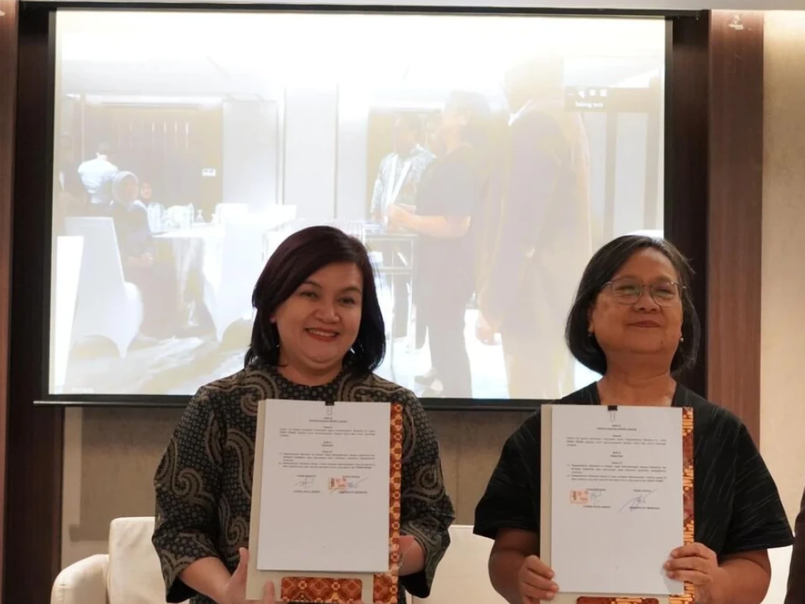 Memorandum of Understanding between ELSAM and KOMNAS HAM: Cooperation and Commitment in the Implementation of Norm and Regulation Standard (SNP) of Business and Human Rights