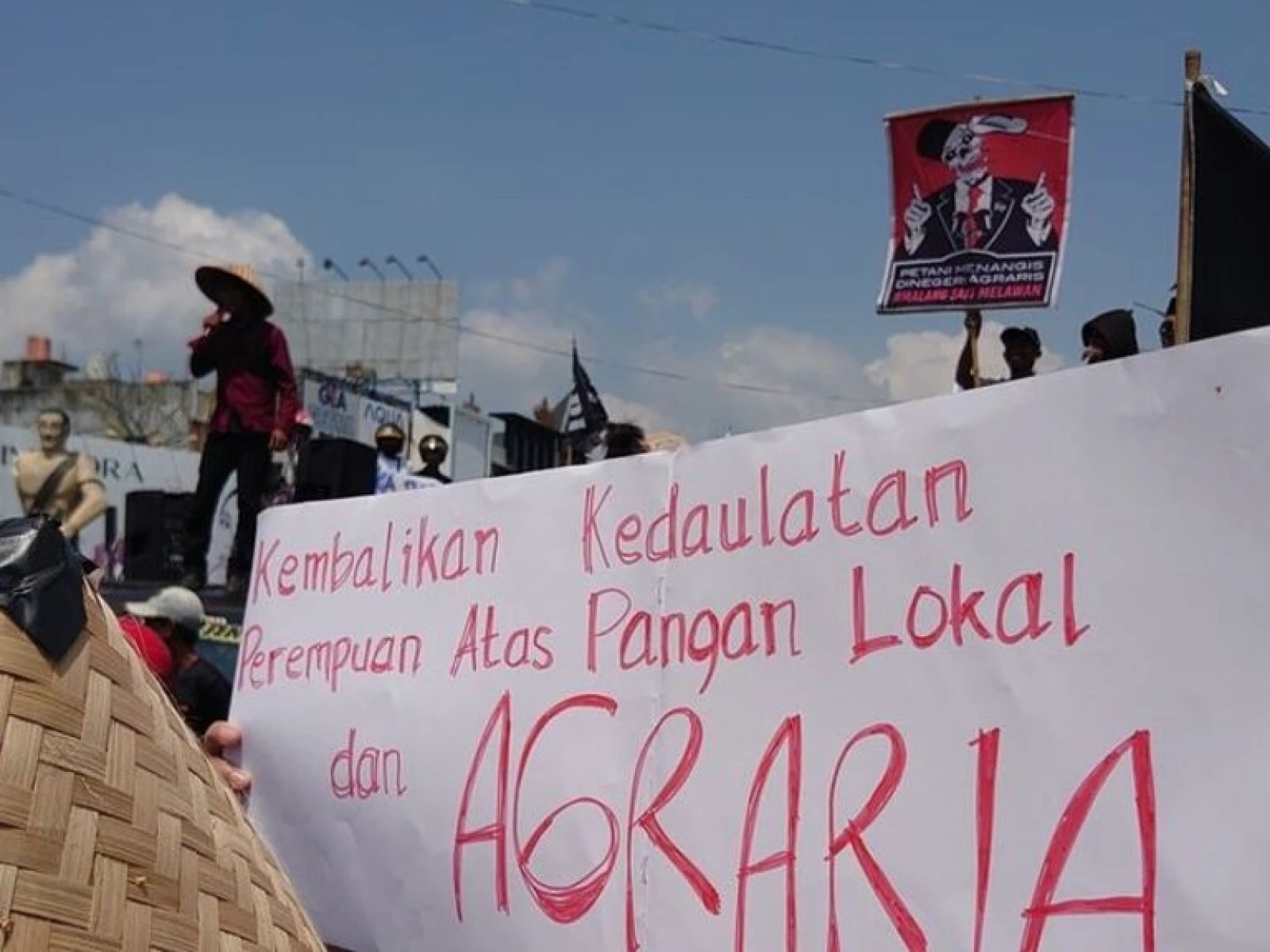 Usut Kematian Petani Lahat dan Kembalikan Lahan Rakyat yang digusur oleh PT. Artha Prigel